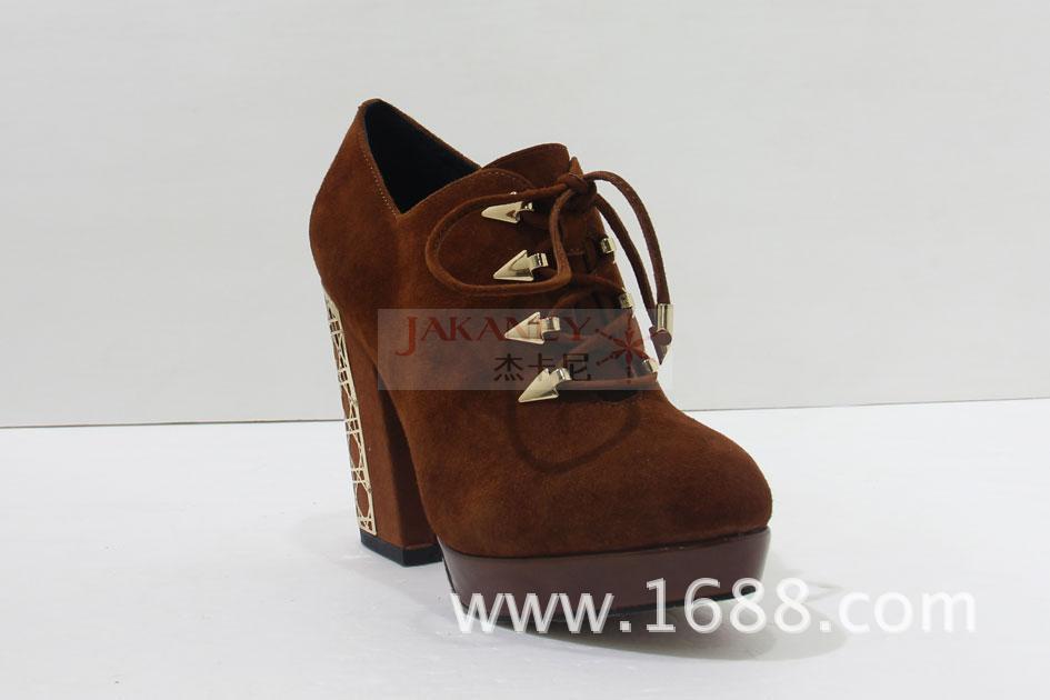 JAKANEY<em>杰卡尼</em>真皮深口单鞋枣红色高跟鞋休