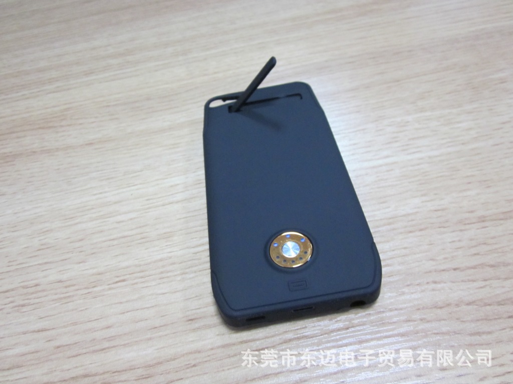 iphone5 touch 顏色很多，款式也非常的