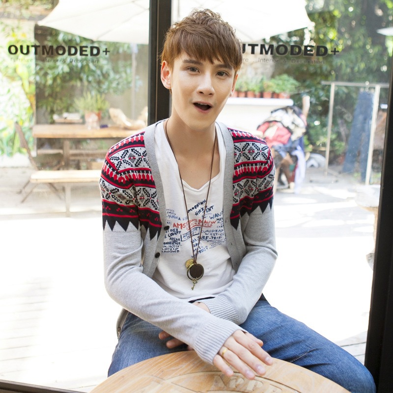 2013秋<em>新款</em> 男式毛衣 休闲<em>毛开衫</em> 小外套 民族