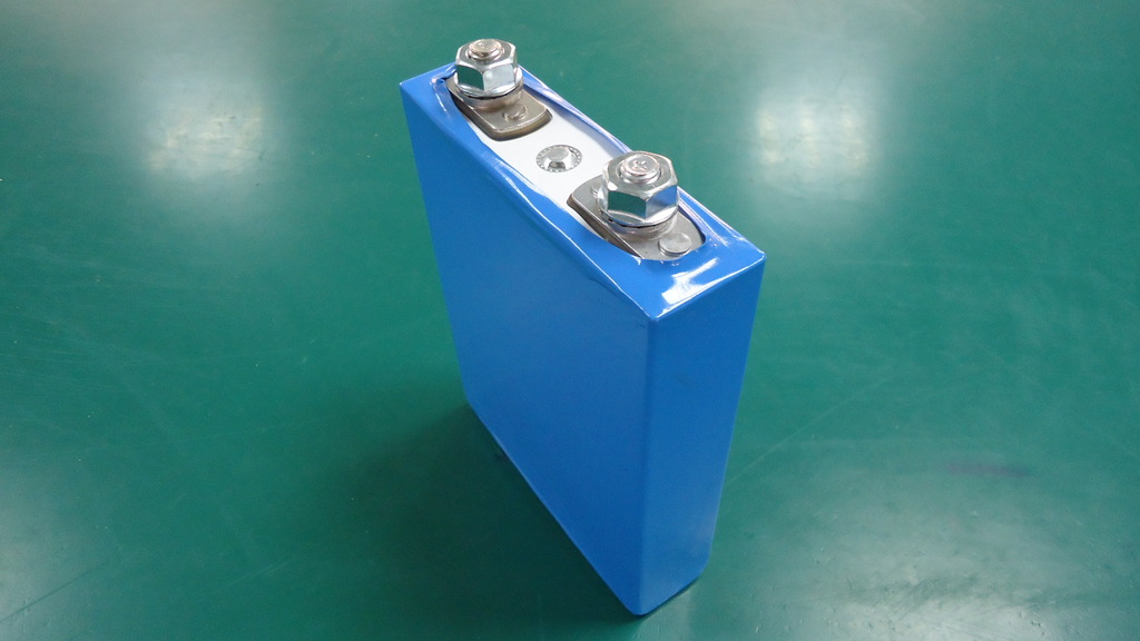 【供应大容量3.2V50Ah磷酸铁锂方形铝壳电芯