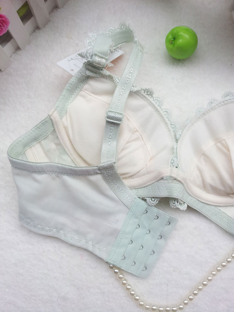 冬季新款<em>少女</em>蕾丝绣花<em>高贵</em>公主<em>学院</em>风聚拢调整