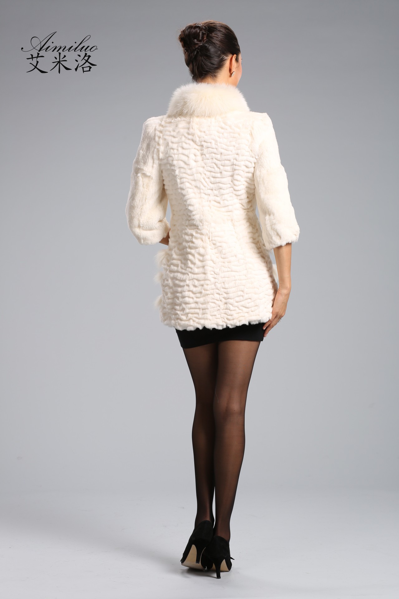 【海宁<em>兔毛皮草</em> 狐狸毛女士<em>中长款马甲</em> 反季清