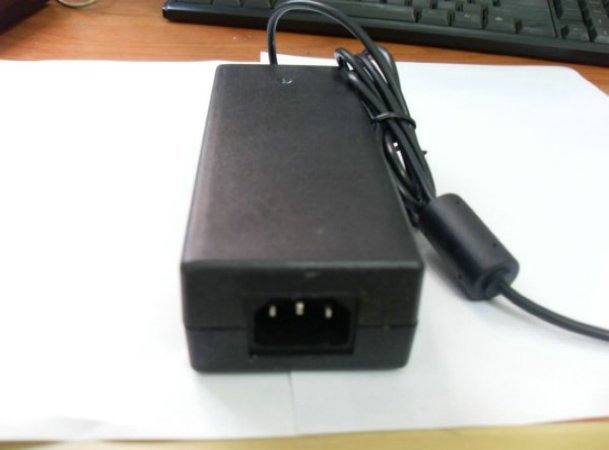 桌面式29.4V4A0004