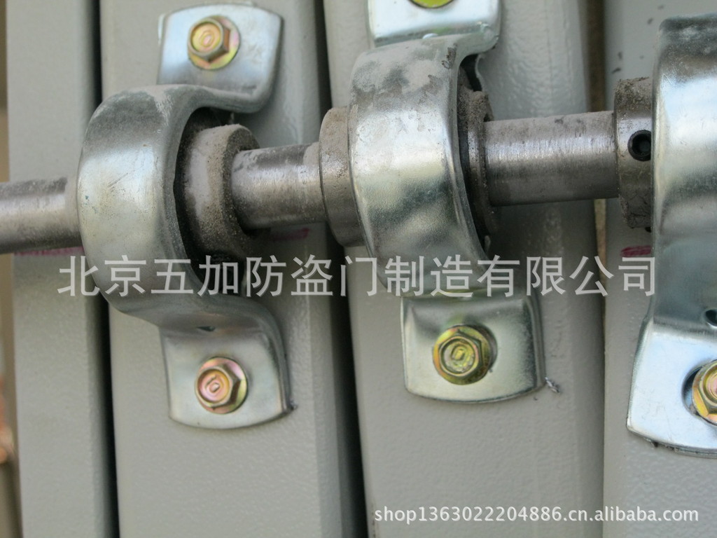 泄爆窗
