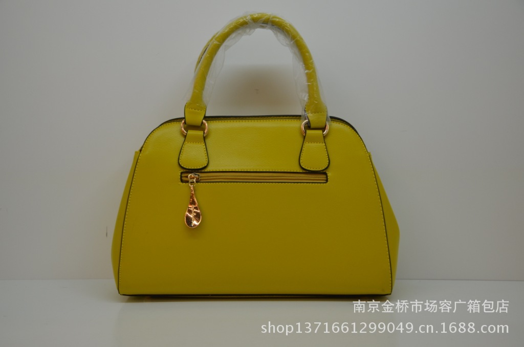 2013新款<em>时尚</em>韩版 <em>正品</em>昆仑奴<em>女包</em>专柜 柠檬黄