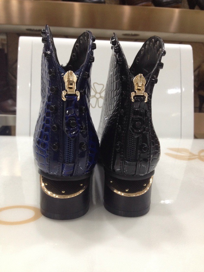 【<em>美邑</em>时尚真皮<em>女鞋</em>冬季新款个性小短靴低价回