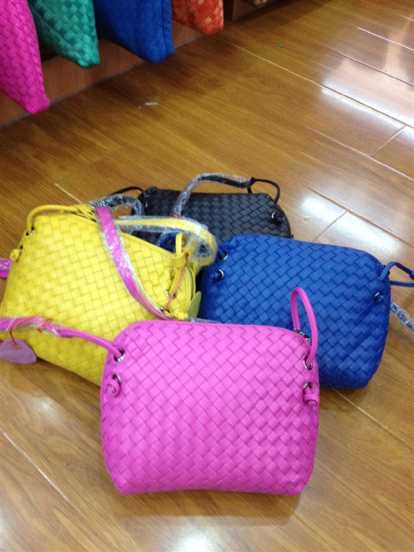 2013新款<em>BV</em>女包单肩羊皮<em>女款</em>斜挎包全皮编织
