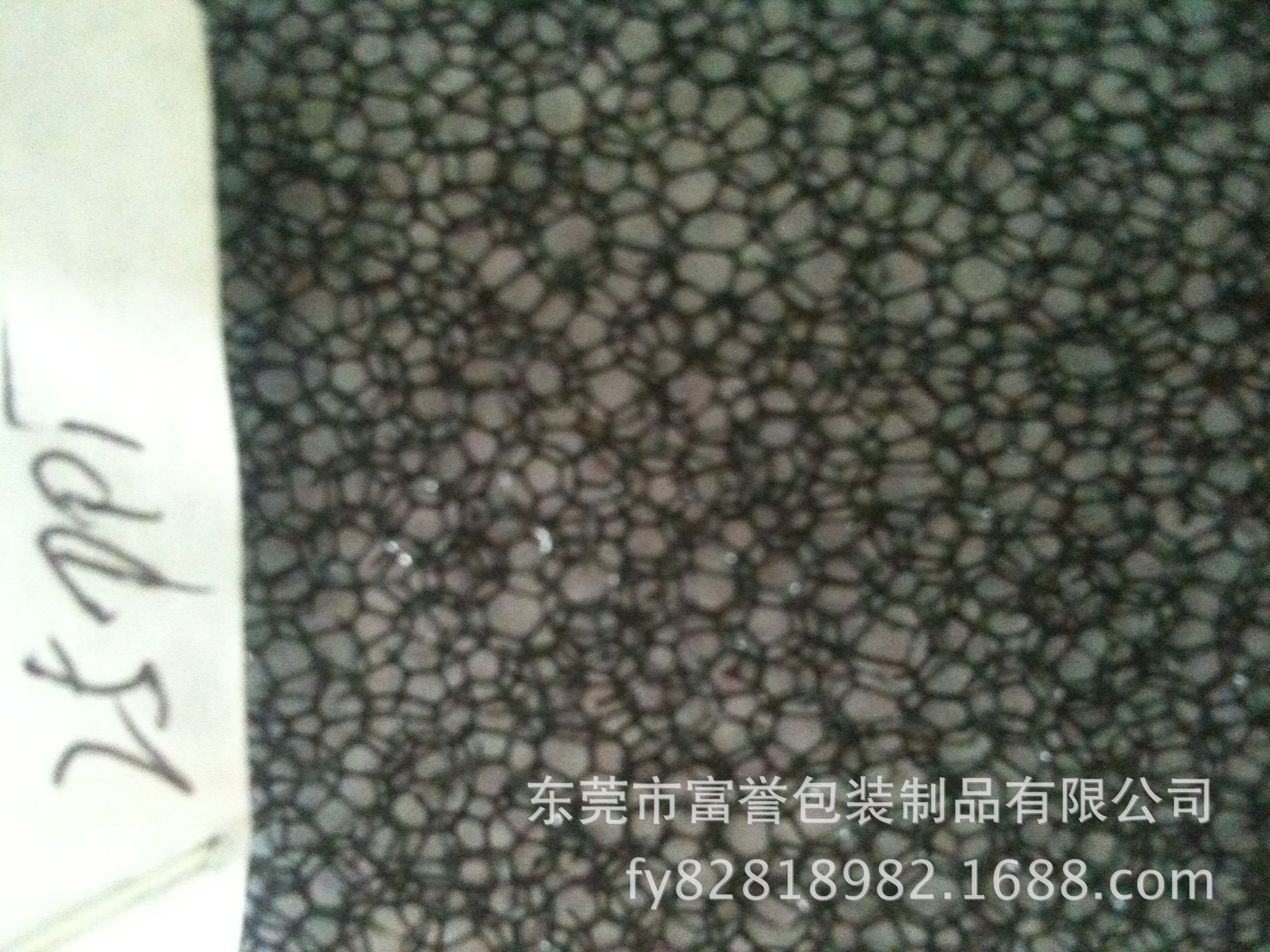 黑色粗，细孔径过滤棉