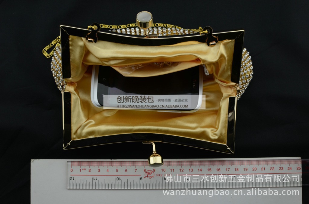 选购包包时，一定要参照尺寸介绍