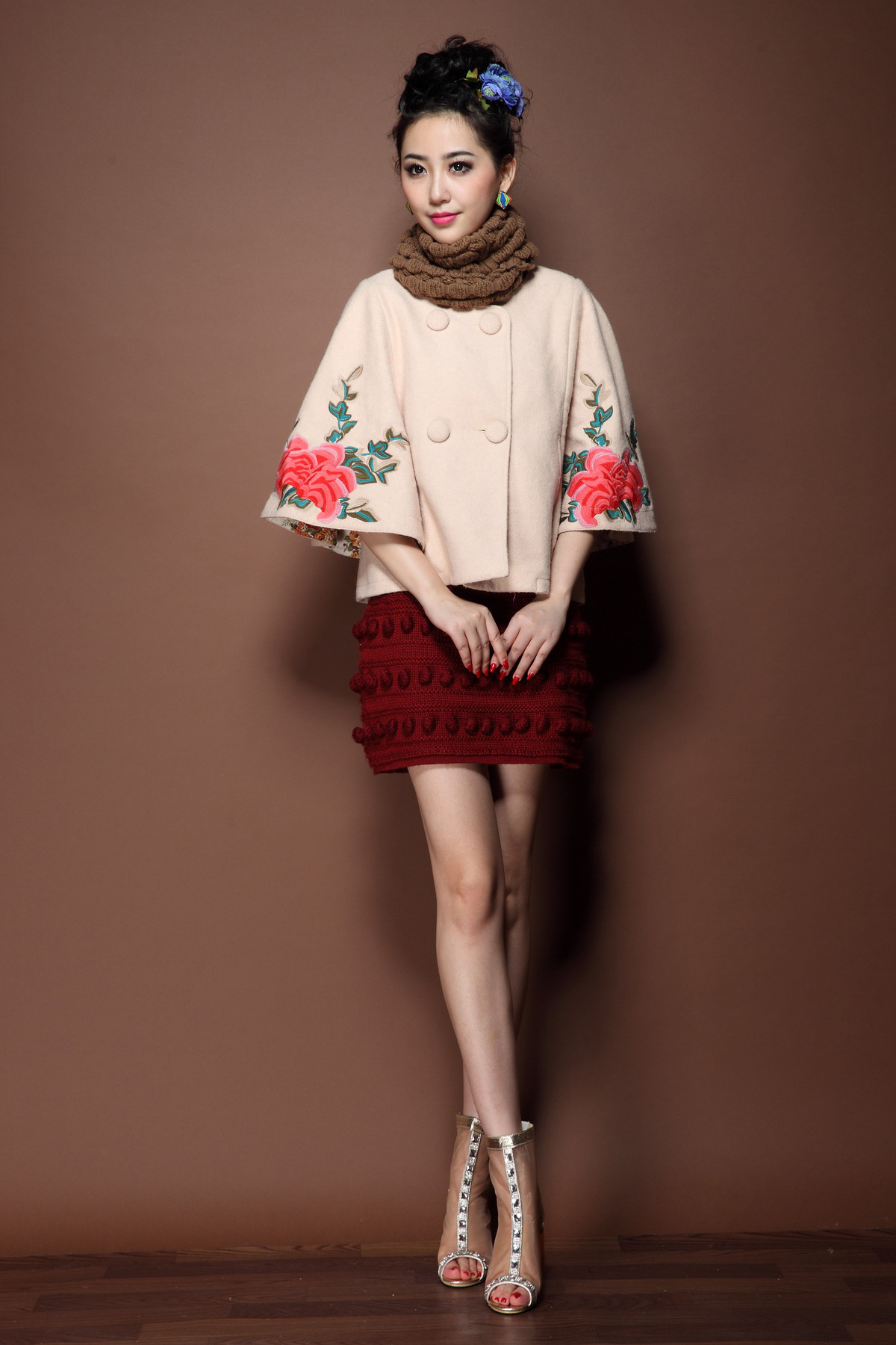 【2013秋冬季欧美<em>时尚外贸女装</em> 羊毛呢绣花斗