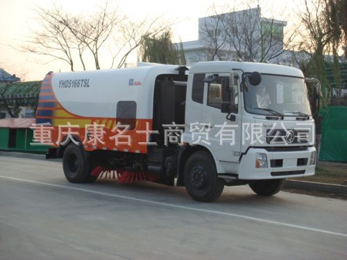 海德CHD5166TSL掃路車ISDe180東風康明斯發(fā)動機