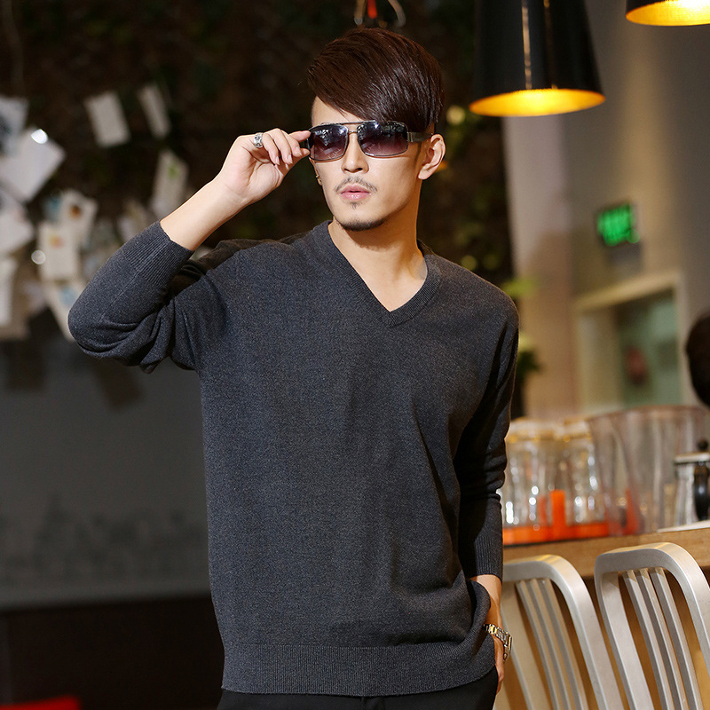 深灰色<em>男士商务休闲</em>针织衫<em>毛衣</em> 套头V领男士毛