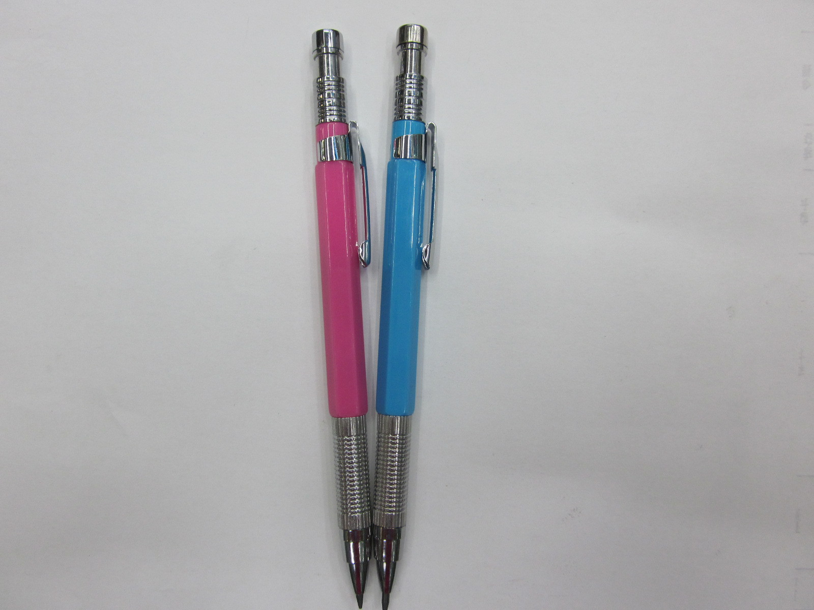 大量供应自动铅笔.2.0带刀芯笔及笔芯,厂家直销
