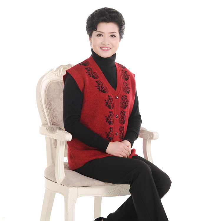 【秋冬中老年加厚羊毛背心开衫<em>妈装</em>毛衣坎肩开