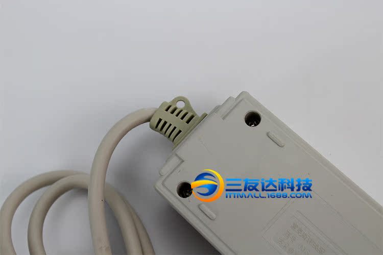 【厂家批发 FOCOS富克斯 四位插座经济型转