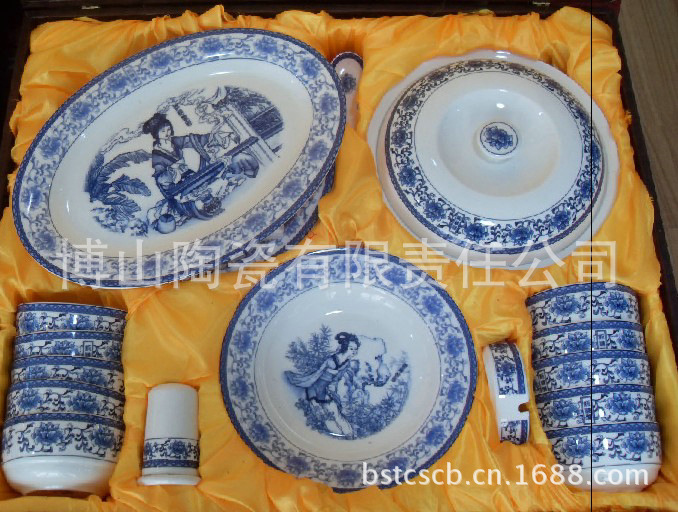 骨质瓷46头红楼餐具420元