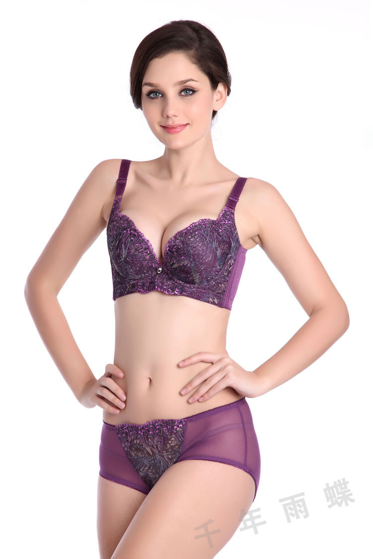 <em>文胸</em>-孔雀女王<em>文胸 厂家直销</em> 淘宝爆款内衣 聚