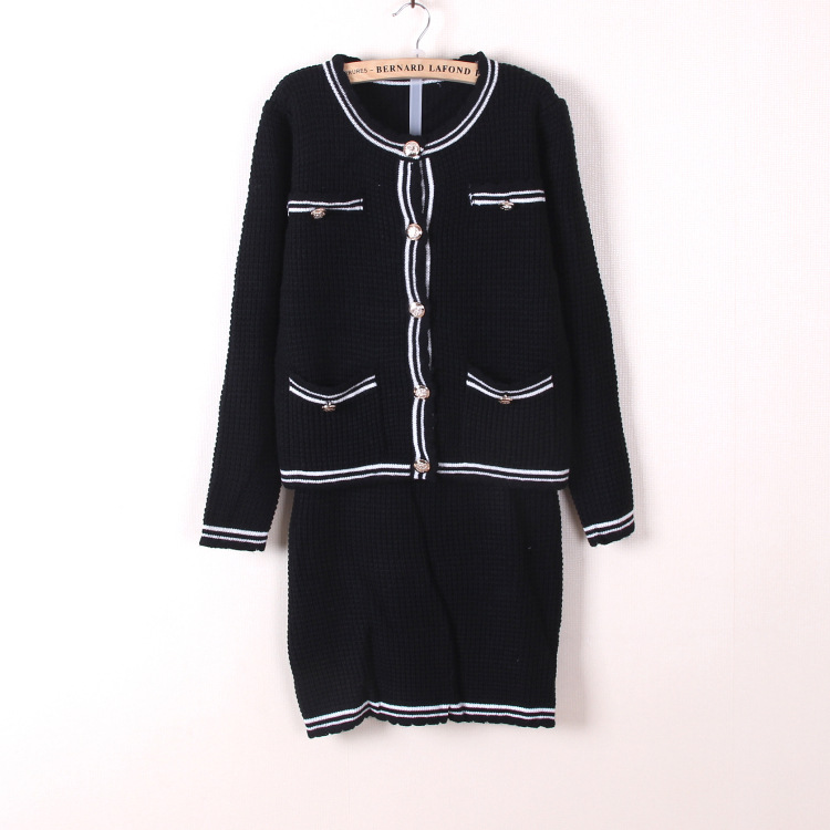 2013秋冬女圆领<em>针织</em>毛衣<em>开衫</em>短裙<em>套装</em>小香风