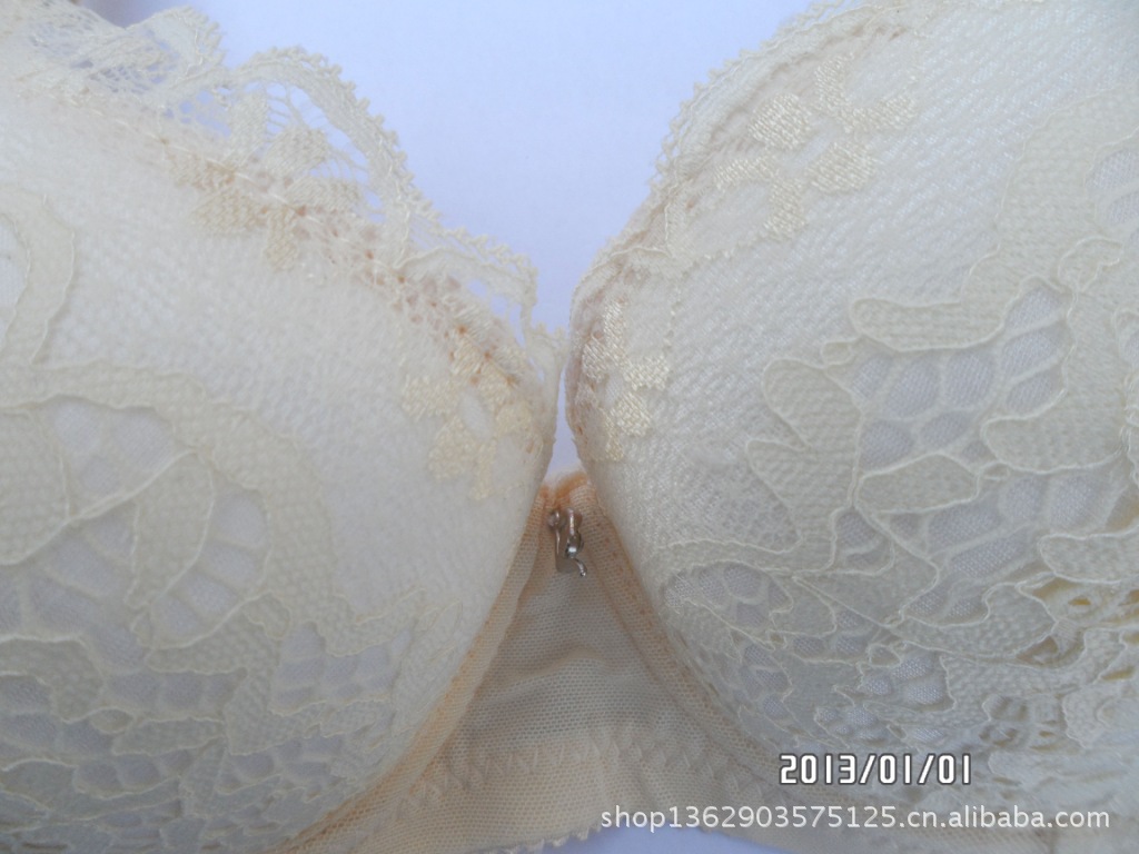 【厂家<em>库存</em>批发 莲思情 独特魔术软弓<em>文胸</em> <em>消除</em>