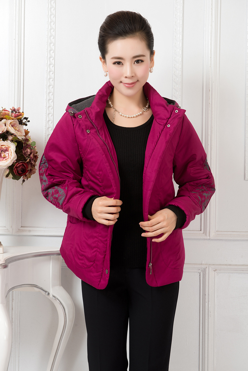 2013新款女装<em>棉衣</em>批发 妈妈装短款连帽<em>棉衣</em> 加