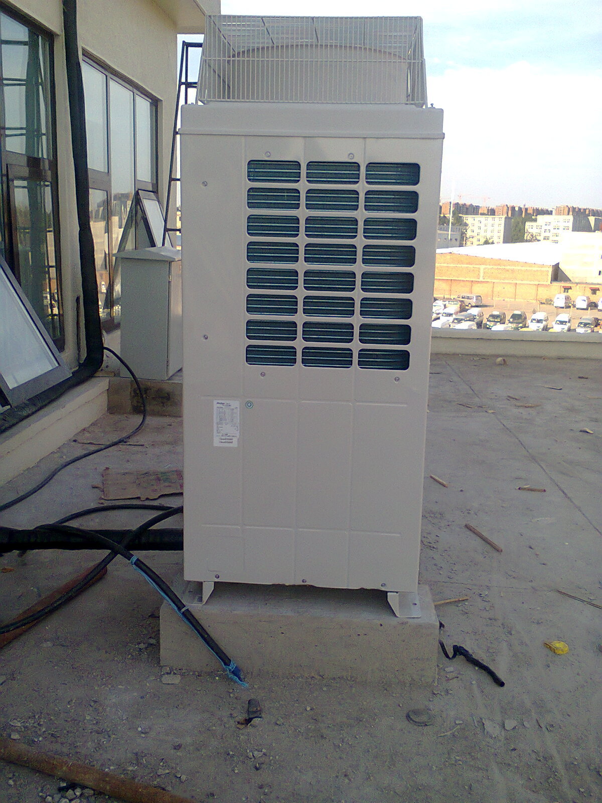 批发采购中央空调-海尔3P四面出风嵌入式天花