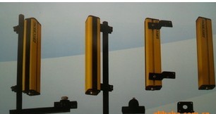 供应《原装上海二锻凹凸牌冲床》高性能气动冲床JH23-16T