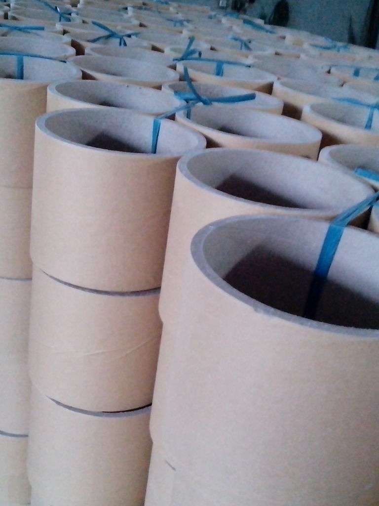 竹子没那么简单点着？这是什么逆天言辞！干竹子的燃点约为150℃‌。且焚烧速度是木材的3倍‌。其高纤维密度和低含水量（热值17