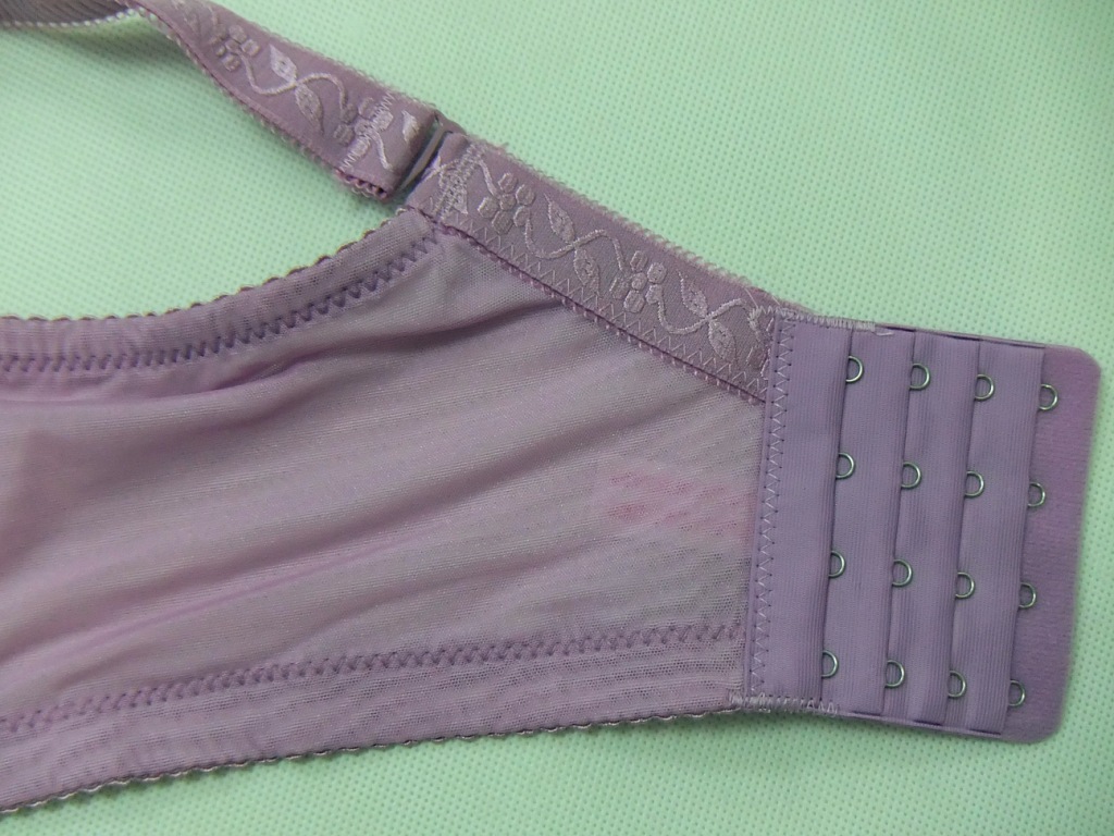 【<em>文胸</em>批发<em>c罩杯</em>调整型内衣9053玫丹芝】价格