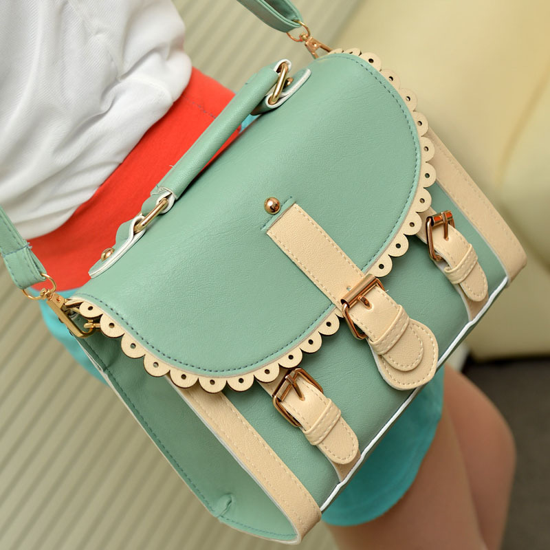 679英伦骑士复古包 手提斜挎<em>女式包</em> 韩版镂空