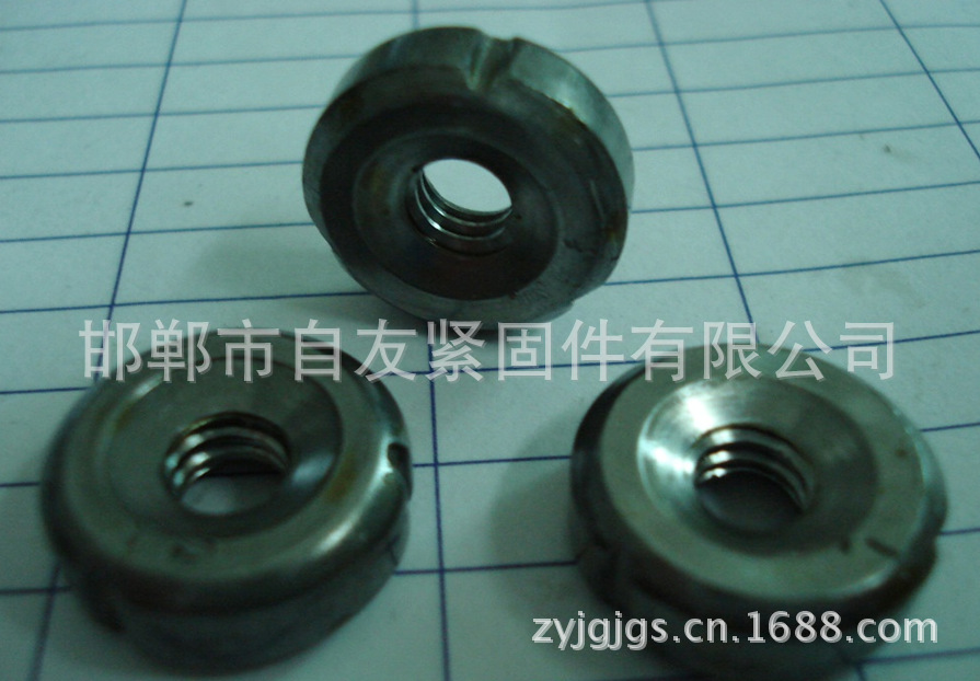 圆形螺母