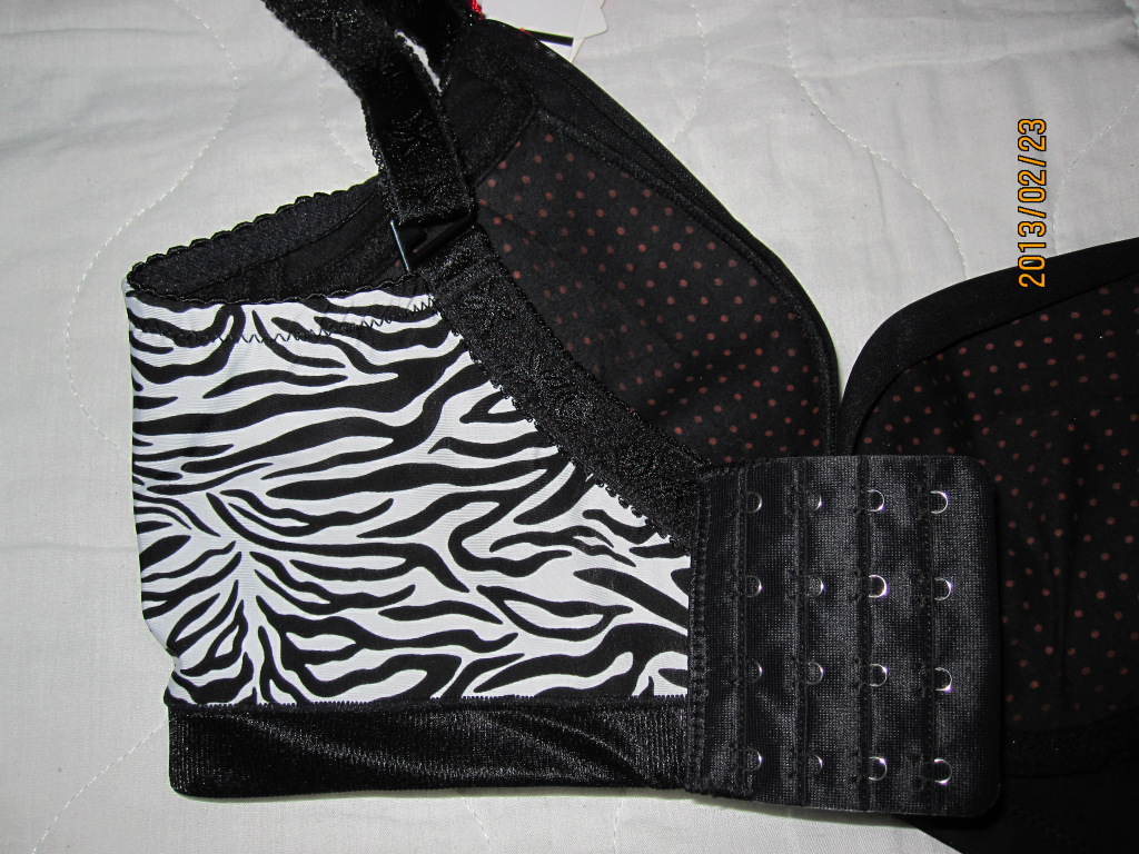 <em>帝樱兰8011</em>超聚拢上托<em>文胸</em>*斑马纹*实体店爆款