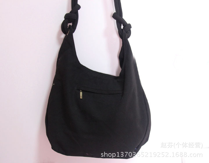 純手工復古刺繡斜挎包