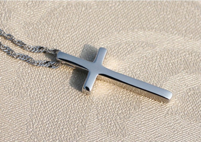 【925纯银饰品耶稣基督十字架项链女短款锁骨
