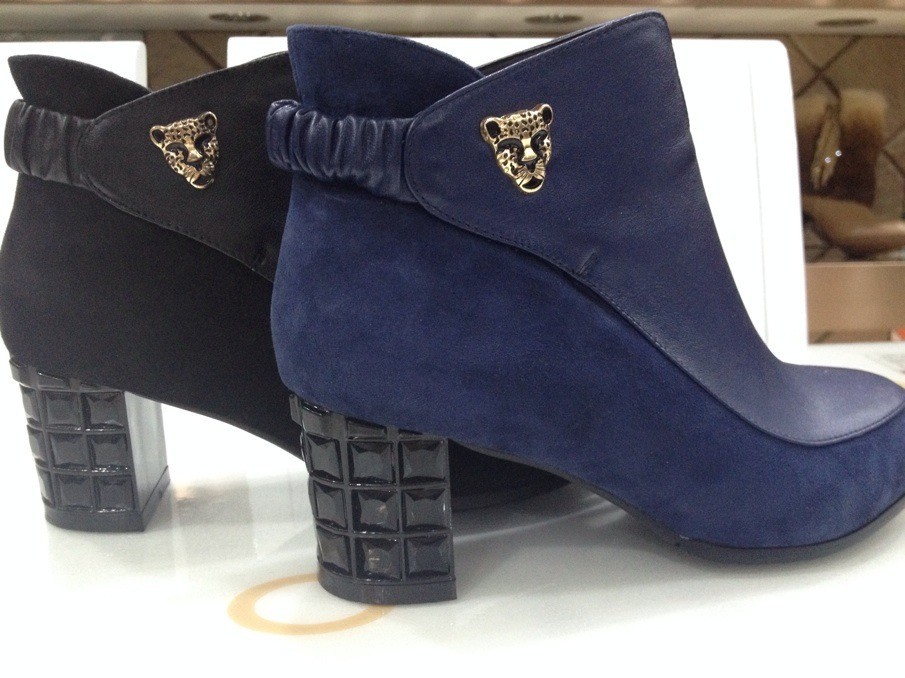 单靴、棉靴-<em>美邑</em>时尚真皮<em>女鞋</em>冬季新款个性小