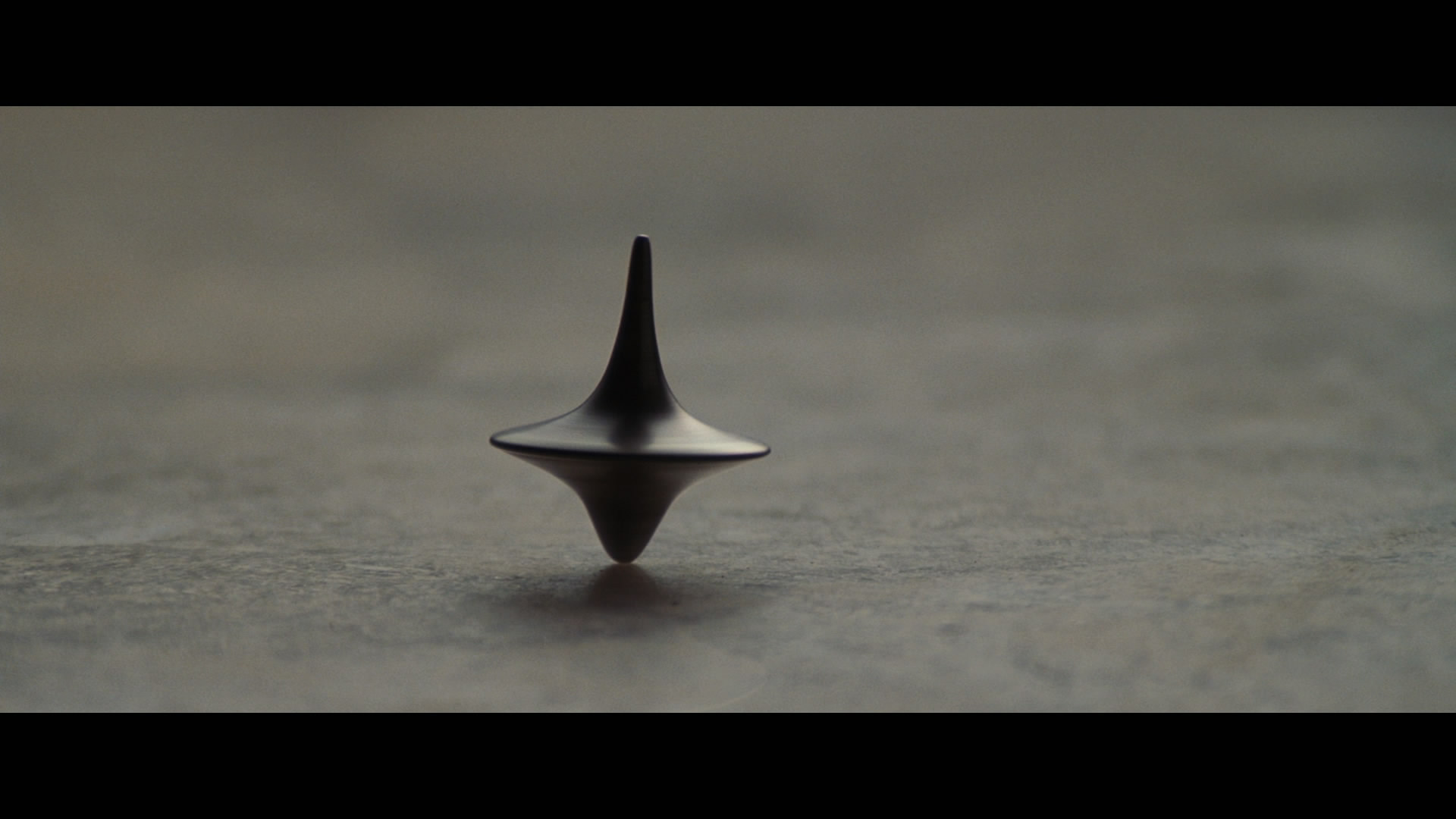Download Brown Spinning Top Inception Movies Hd Wallpaper Wallpaper - 盗 ...