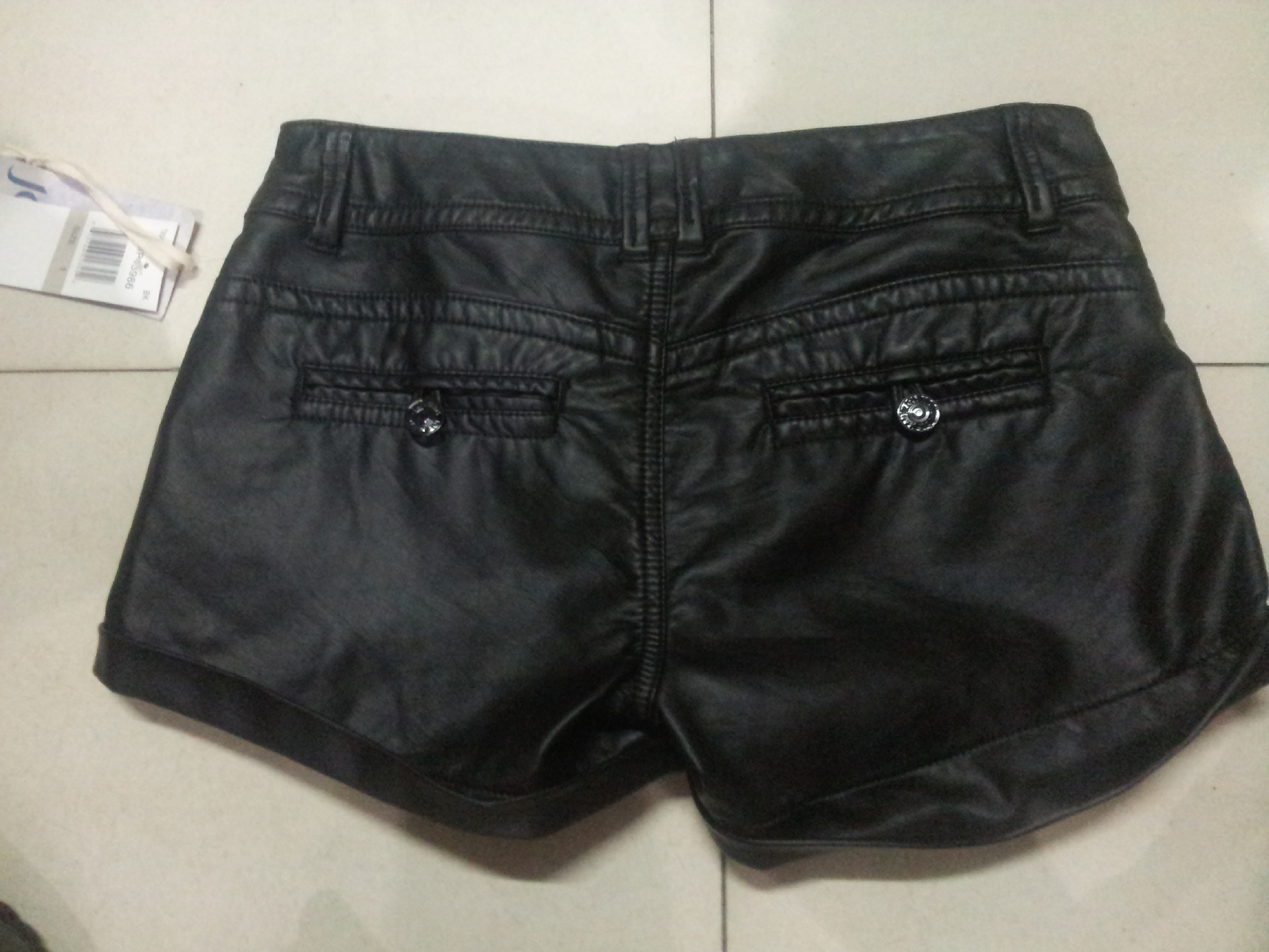 【外贸原单2013年欧美JOLT<em>皮油短裤</em>】价格,厂