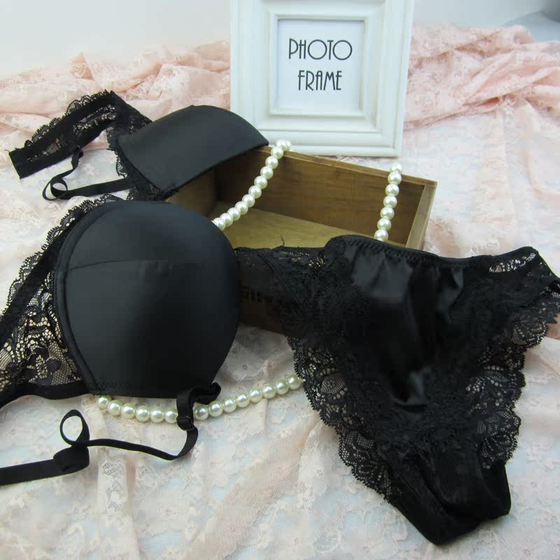 外贸原单仿真丝蕾丝<em>光面黑色</em>性感聚拢单扣女胸