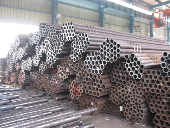 无缝钢管现货厂房-014