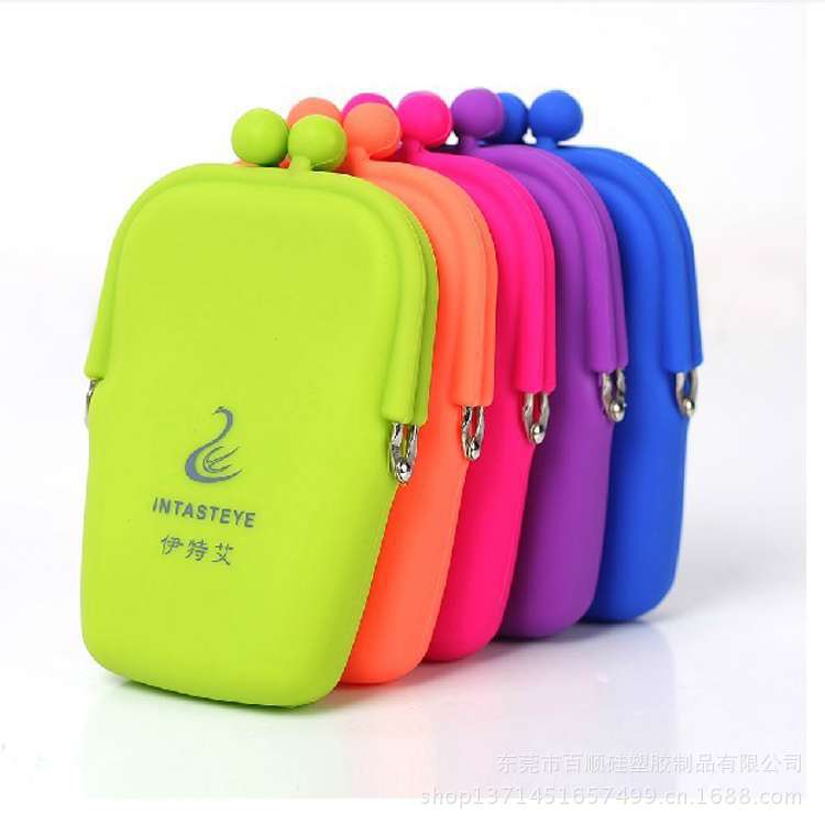 伊特艾化妆包 (1)