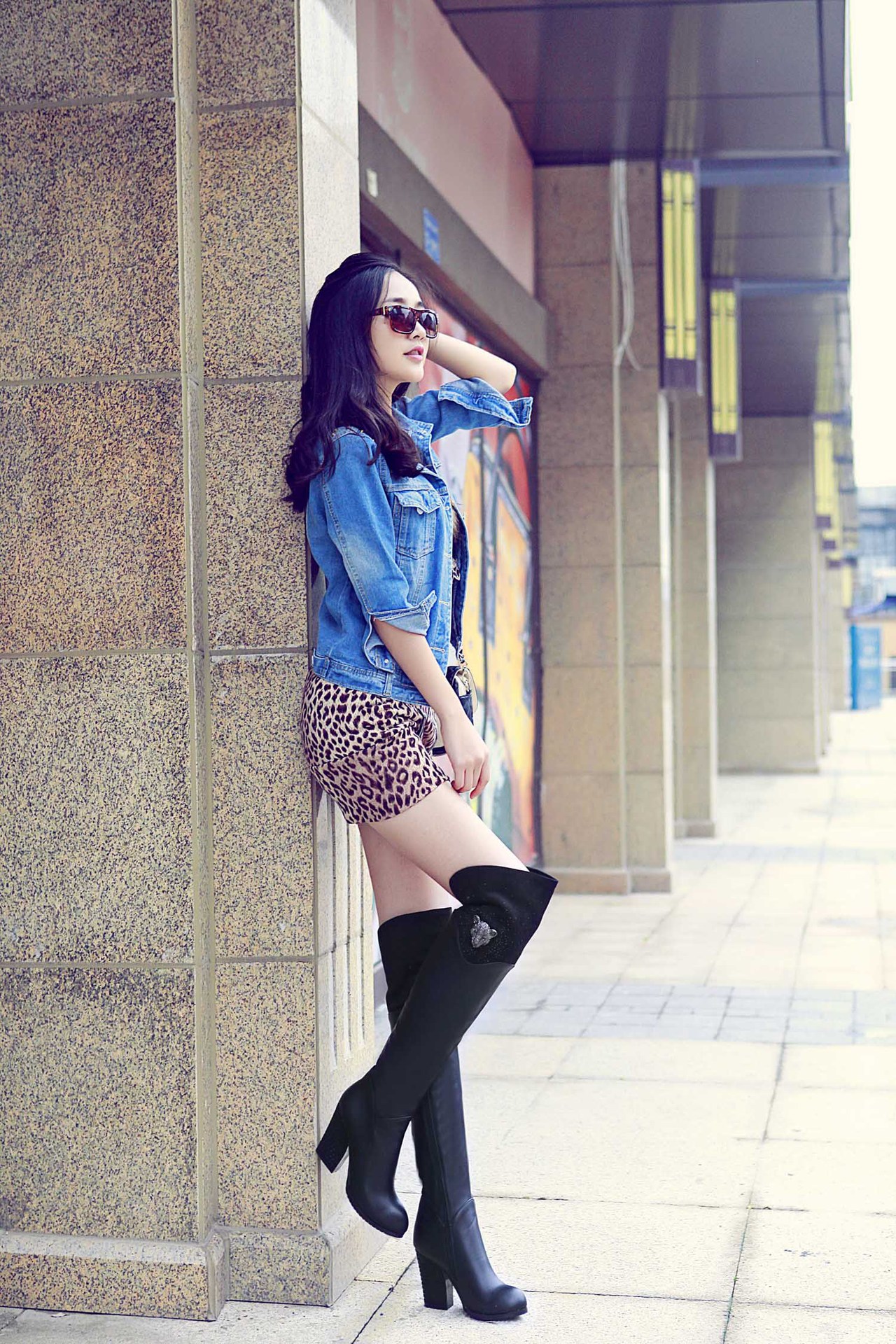 【2013年秋冬新款<em>女鞋</em> 时尚<em>优雅</em>风欧美女靴 镀