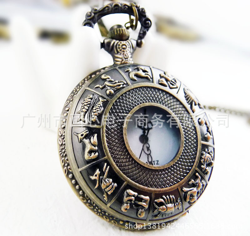 新款大号蜻蜓怀表项链 复古饰品<em>批发</em> 韩版<em>毛衣</em>