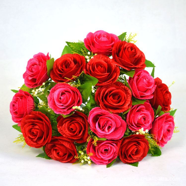 18有园玫手捧花