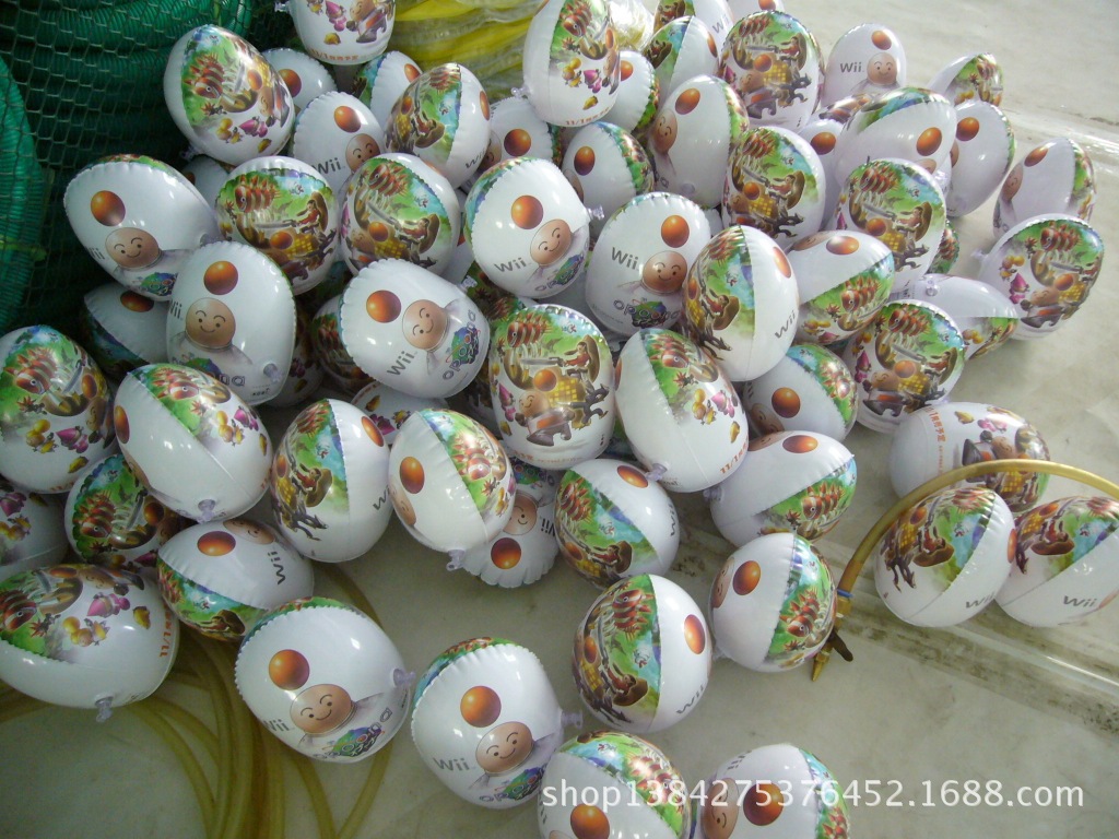 不倒翁、大教柱