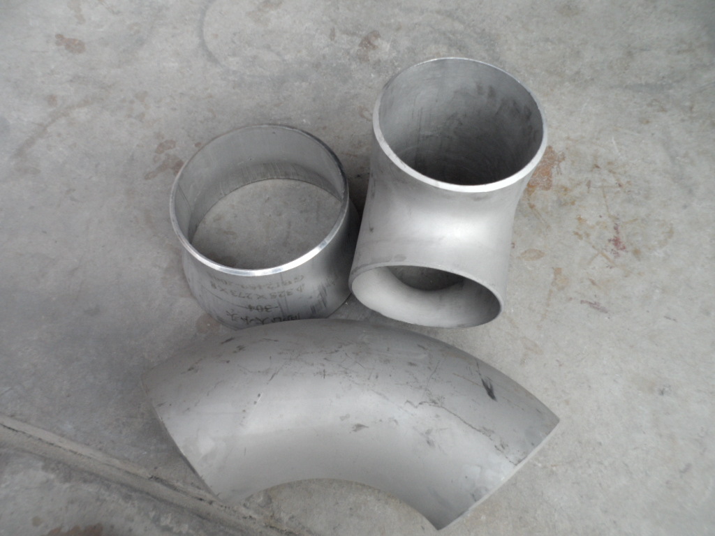 供应不锈钢弯头，不锈钢大小头，不锈钢三通