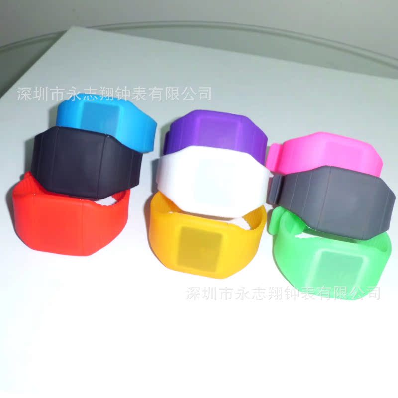 LED (50)