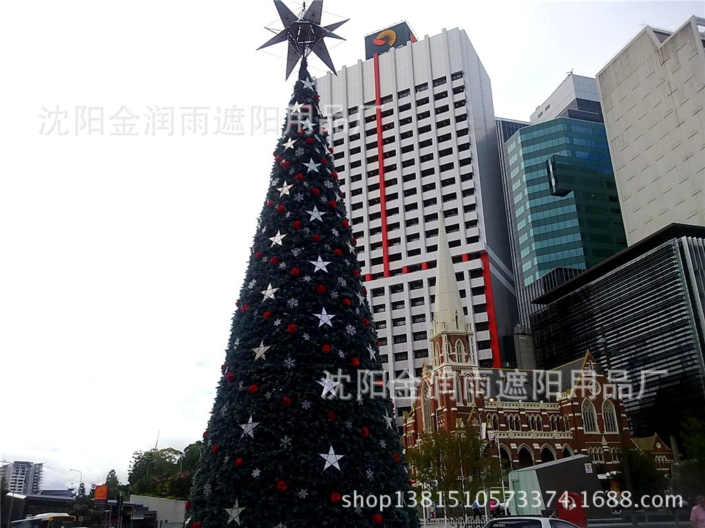 大型室外聖誕樹