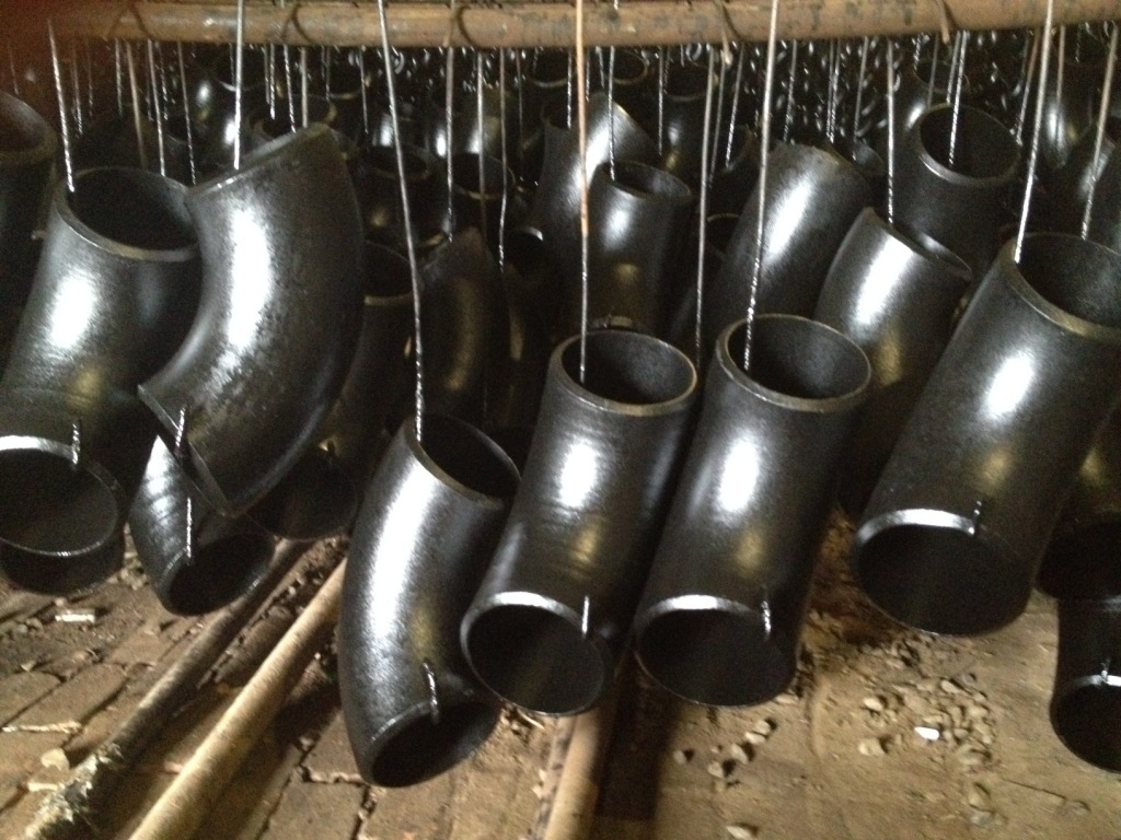 弯头-采购无缝、镀锌钢管及蝶阀、弯头等材料