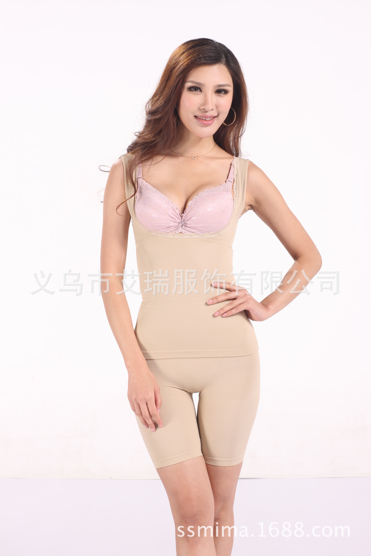 【女士品牌无缝塑身美体<em>运动文胸</em>分体<em>套装</em>/新