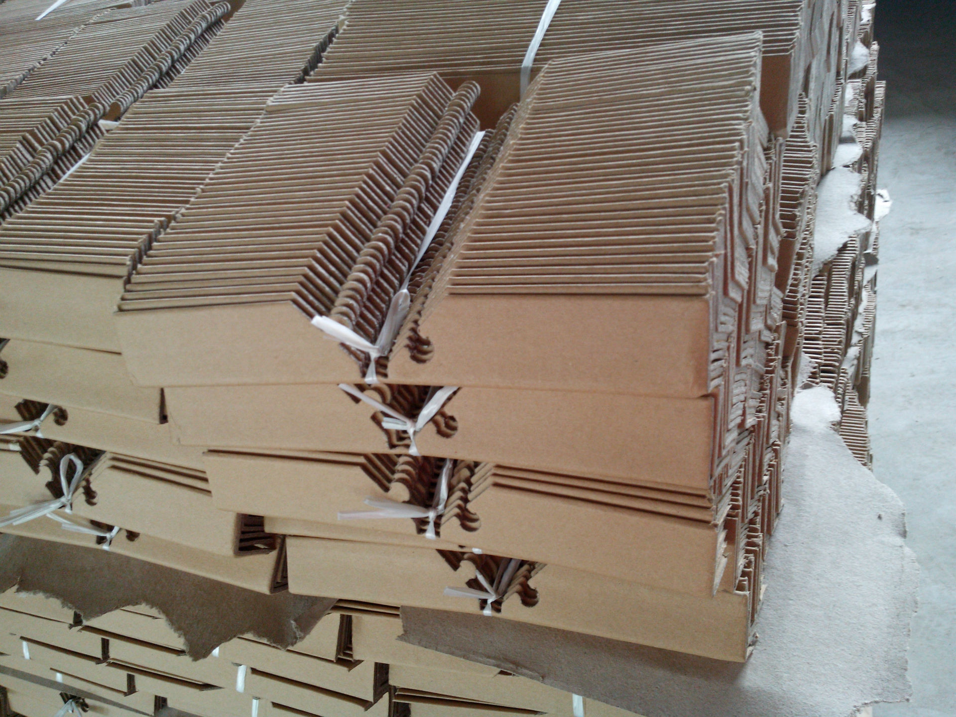 车载数字CMMB移动电视盒 通用包装 含三年电