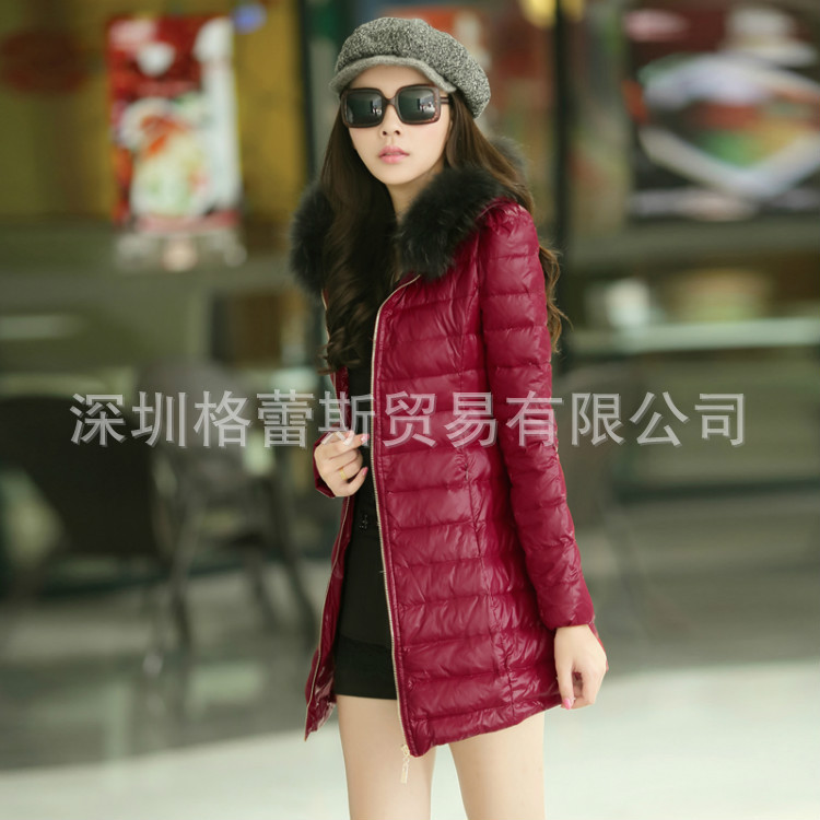 纤贝丝羽绒服